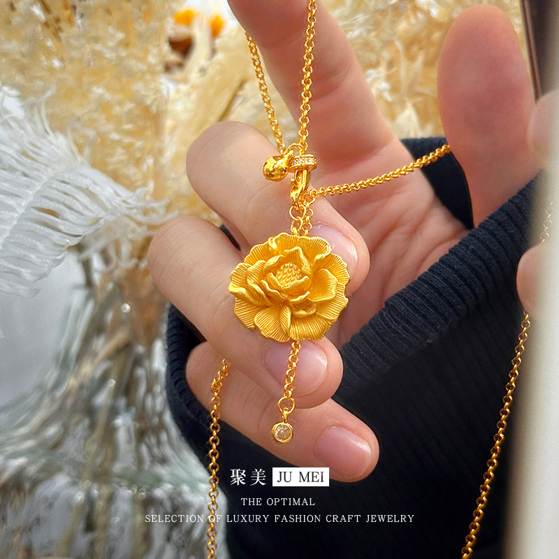 قلادة ذهبية نسائية بتصميم زهرة - مراجعة Ethnic Fashion Store وسعره