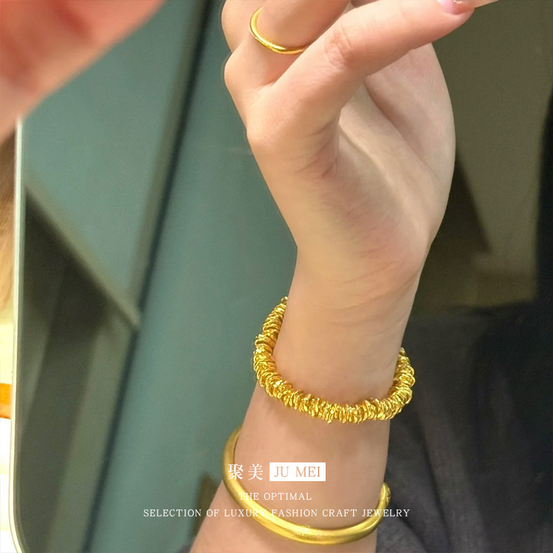 سوار ذهبي نسائي فاخر من الذهب  - مراجعة Ethnic Fashion Store وسعره